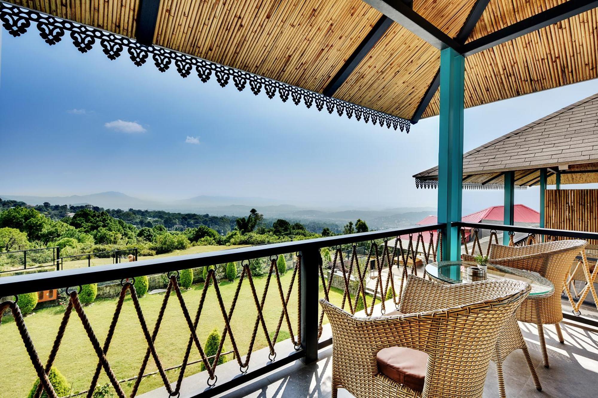 Tiaraa Jujurana Resort & Spa Dharamshala Exterior foto