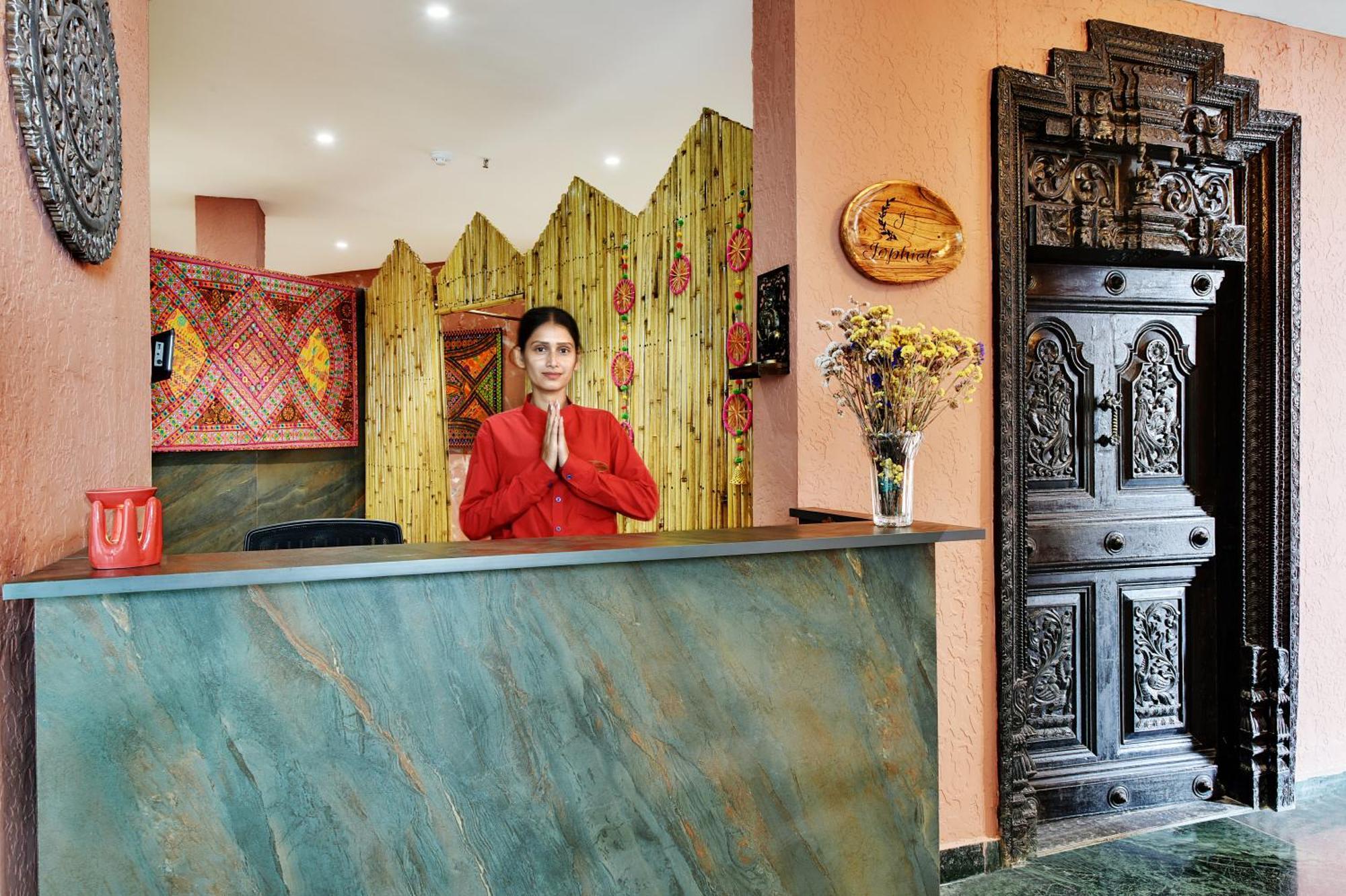 Tiaraa Jujurana Resort & Spa Dharamshala Exterior foto