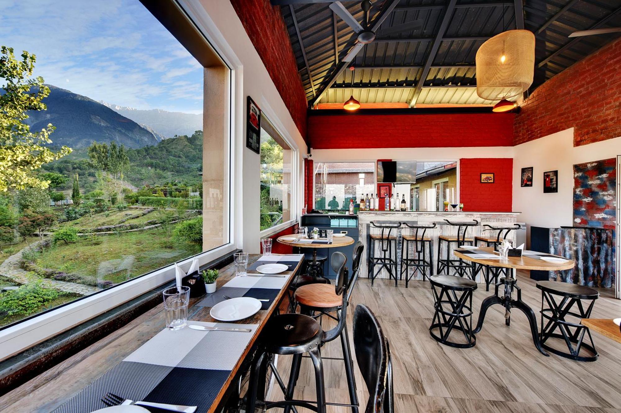 Tiaraa Jujurana Resort & Spa Dharamshala Exterior foto